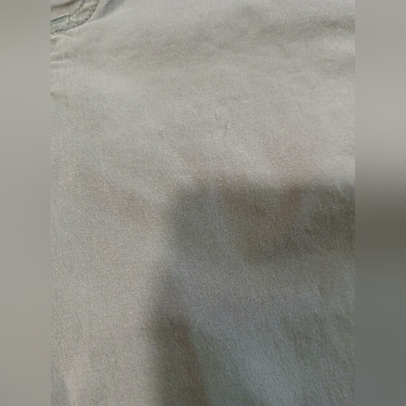 Eddie Bauer Women Pull On Green Cuffed Pants. Size 12. Has Pockets. Casual - Picture 3 of 7